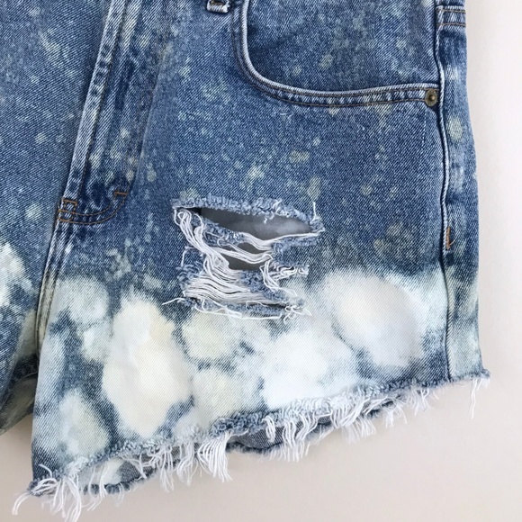 Vintage Chaps by Ralph Lauren Bleached Out Shorts - Picture 3 of 7